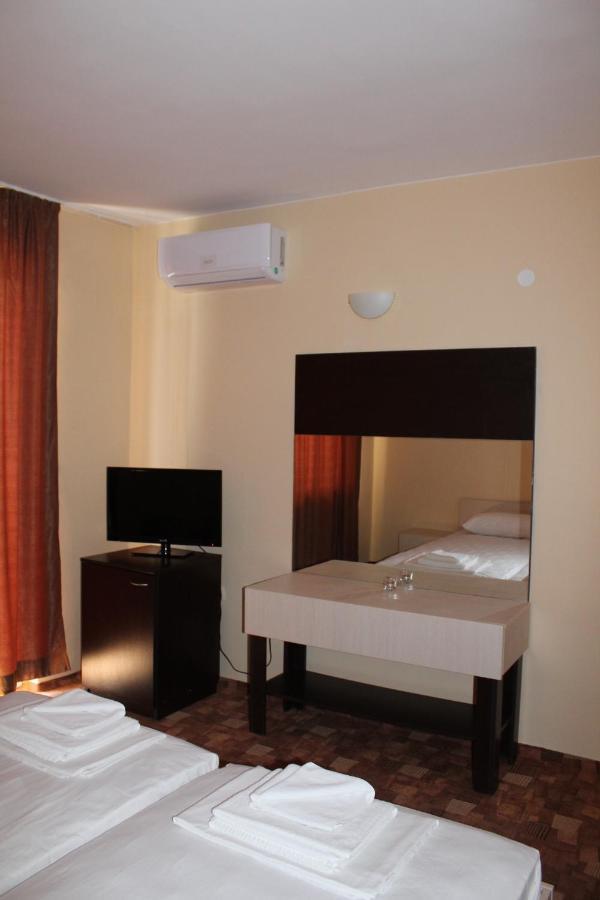Hotel Sapphire Primorszko Kültér fotó