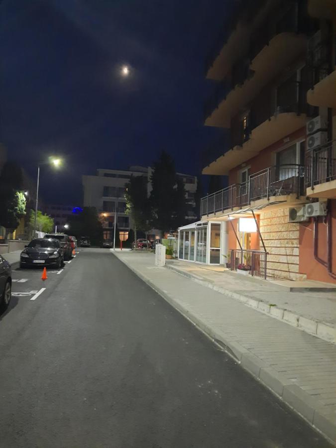 Hotel Sapphire Primorszko Kültér fotó