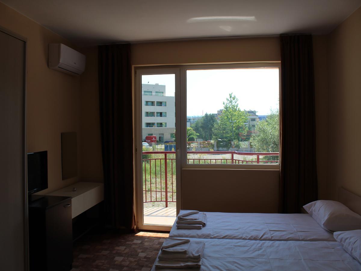 Hotel Sapphire Primorszko Kültér fotó