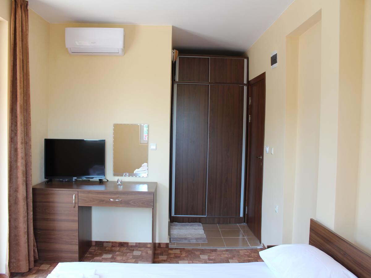 Hotel Sapphire Primorszko Kültér fotó