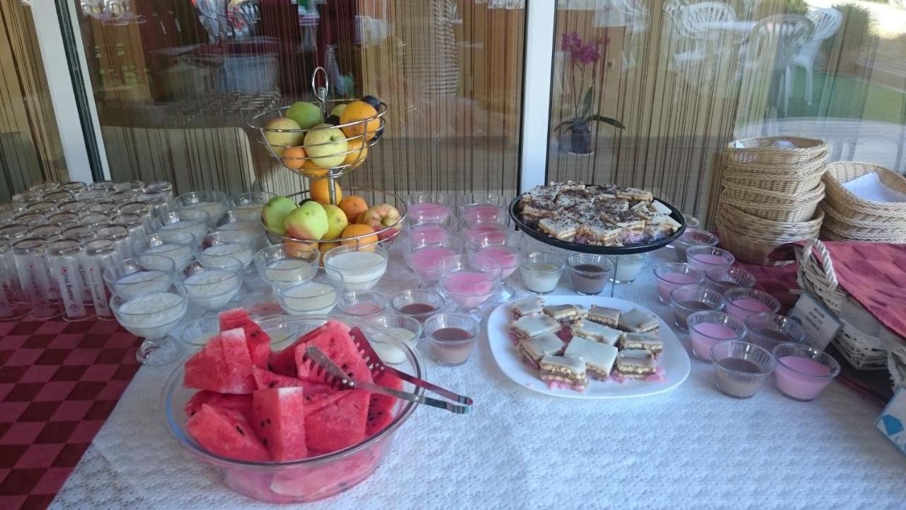 Hotel Sapphire Primorszko Kültér fotó