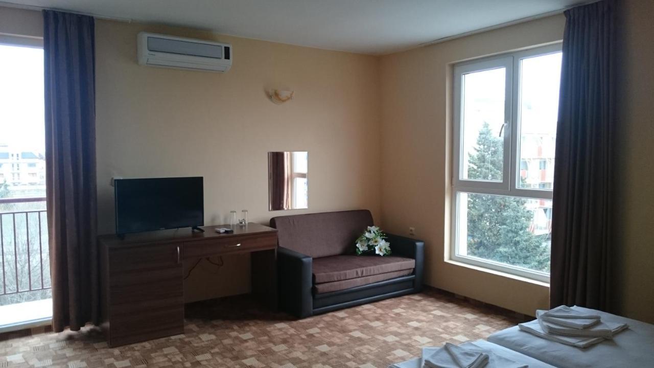 Hotel Sapphire Primorszko Kültér fotó